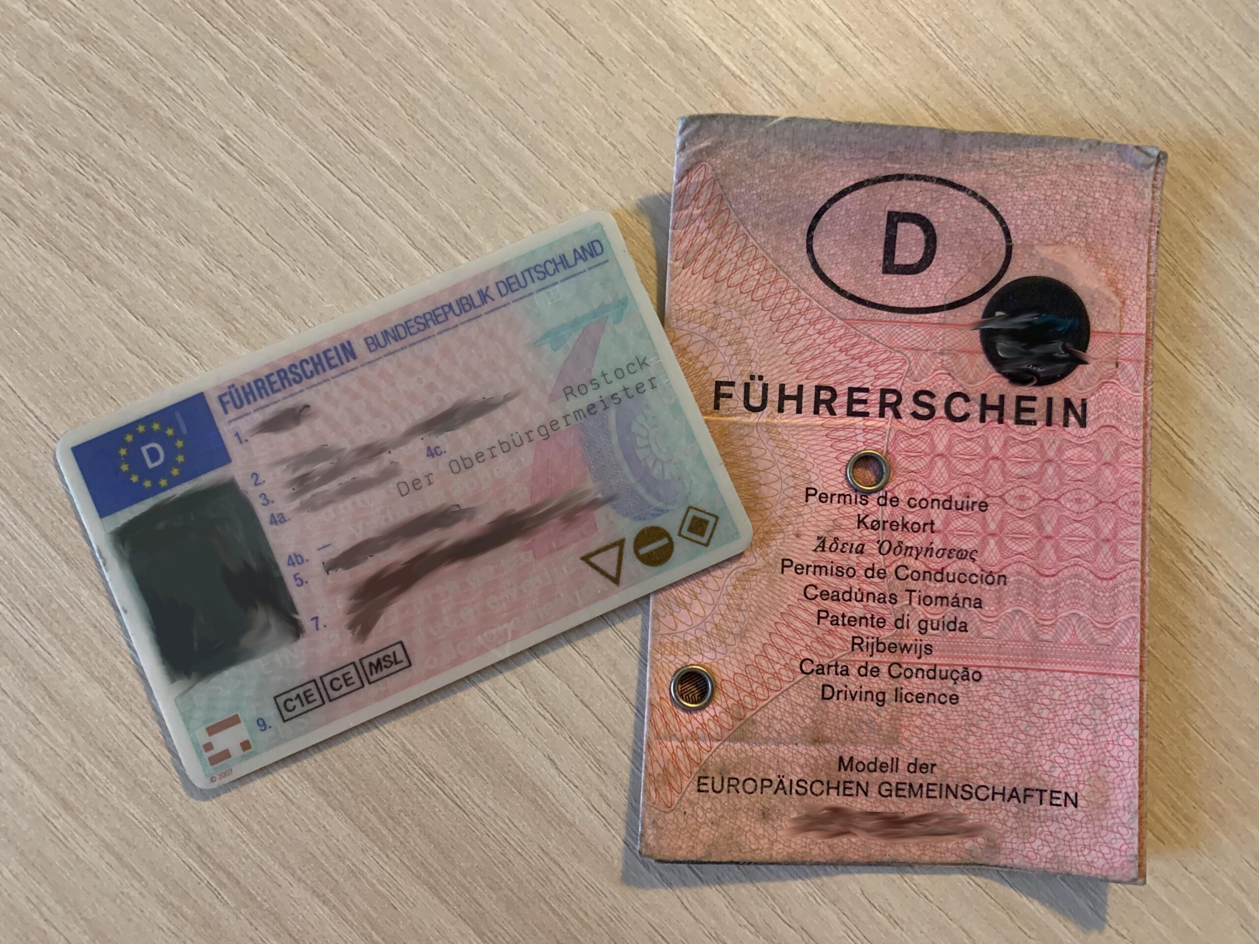 Legalen Und Registrierten Deutschen Führerschein